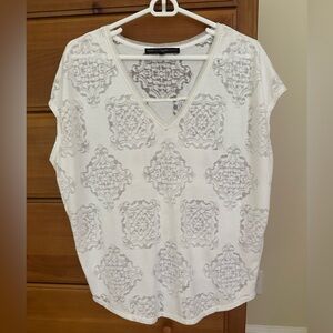 White House Black Market T-shirt